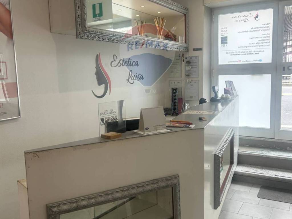 negozio in vendita a Genova in zona Marassi