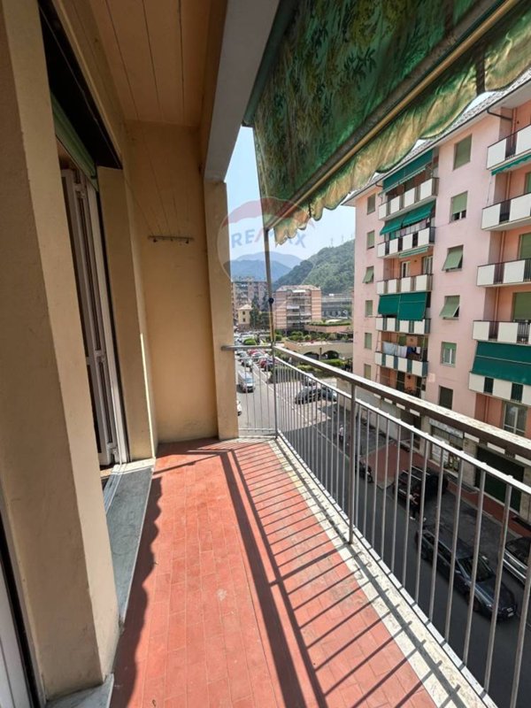 appartamento in vendita a Genova in zona Molassana