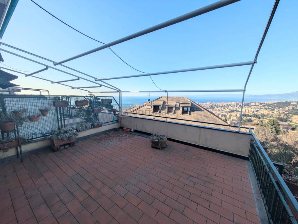 appartamento in vendita a Genova in zona Castelletto
