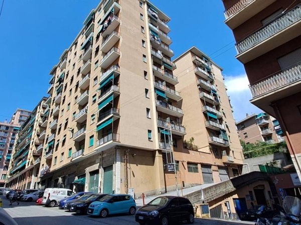 appartamento in vendita a Genova in zona Sampierdarena