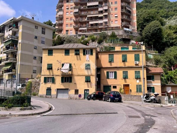 appartamento in vendita a Genova in zona Quezzi