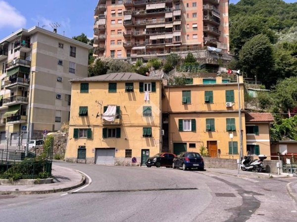 appartamento in vendita a Genova in zona Quezzi
