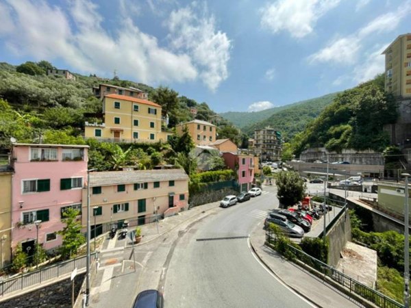 appartamento in vendita a Genova in zona Quezzi