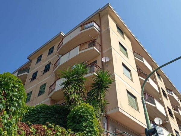 appartamento in vendita a Genova in zona Bolzaneto