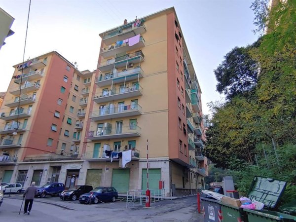 appartamento in vendita a Genova in zona Bolzaneto
