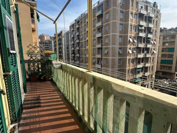 appartamento in vendita a Genova in zona Marassi
