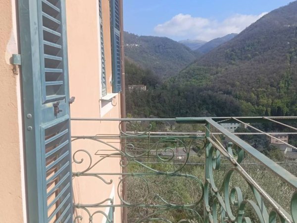 appartamento in vendita a Genova in zona Struppa