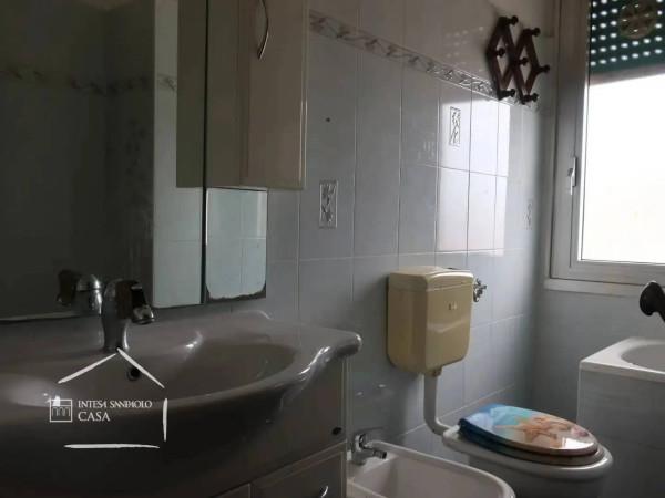 appartamento in vendita a Genova in zona Marassi