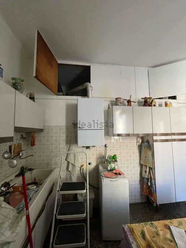 appartamento in vendita a Genova in zona Staglieno