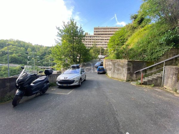 casa indipendente in vendita a Genova in zona Rivarolo