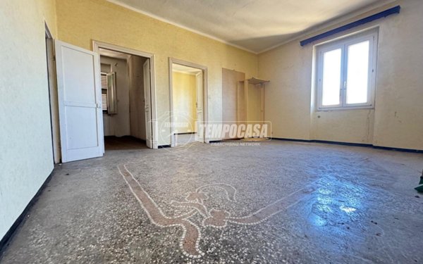 appartamento in vendita a Genova in zona Sottoripa / Maddalena / Molo