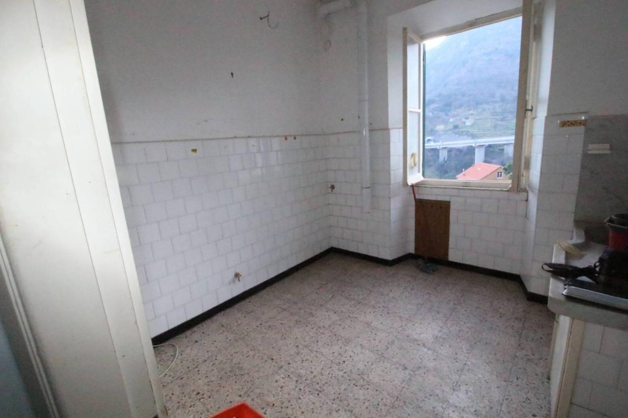 quadrivano in vendita a Genova in zona Voltri