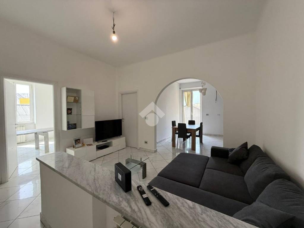 appartamento in vendita a Genova in zona Sestri Ponente