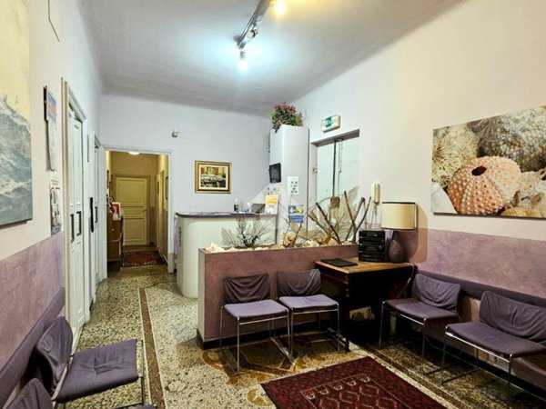 appartamento in vendita a Genova in zona Foce