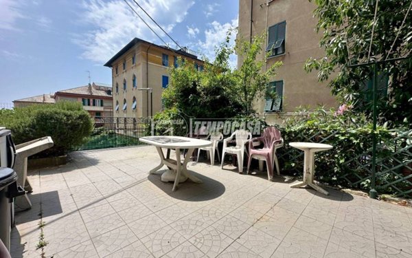 appartamento in vendita a Genova in zona Sestri Ponente