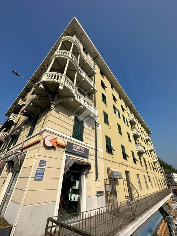 pentavano in vendita a Genova in zona Centro Storico