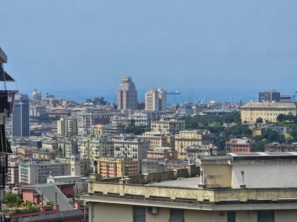 appartamento in vendita a Genova in zona Marassi
