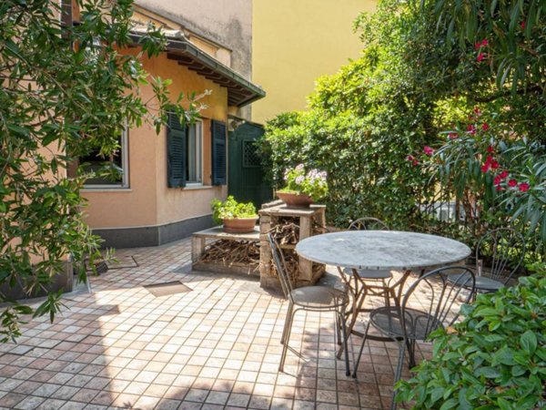 casa indipendente in vendita a Genova in zona Albaro