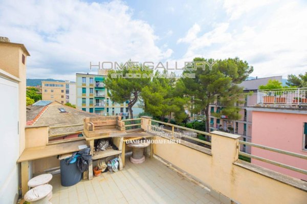 appartamento in vendita a Genova in zona Sturla