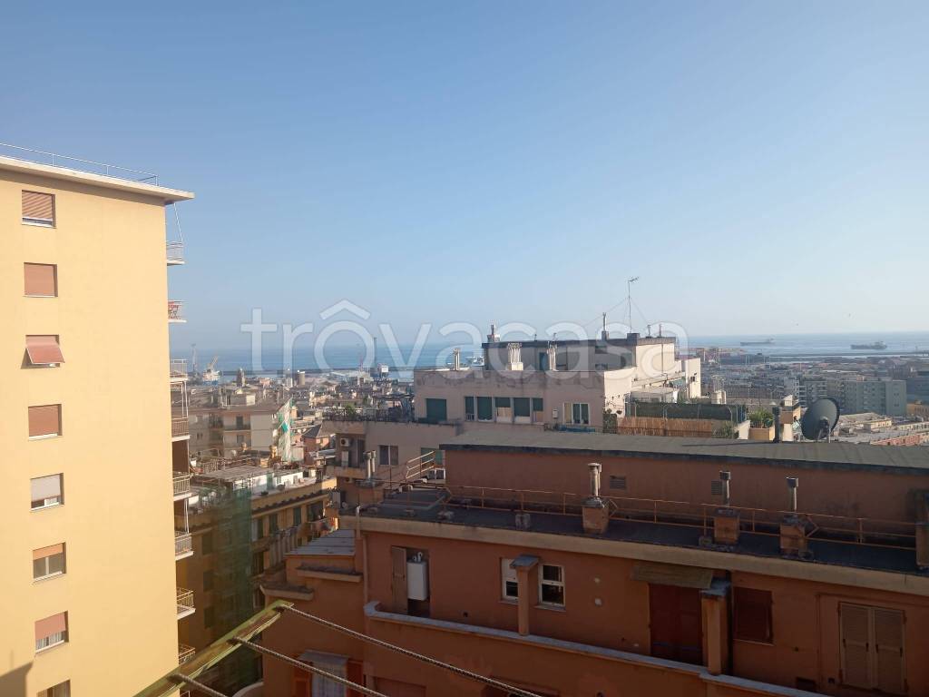 appartamento in vendita a Genova in zona Sampierdarena