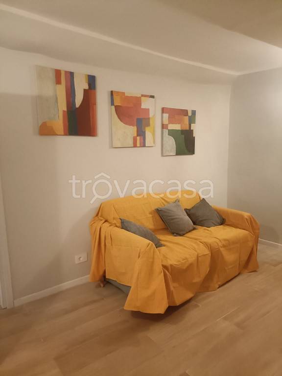 appartamento in vendita a Genova in zona Sottoripa / Maddalena / Molo
