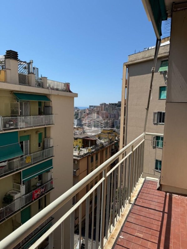appartamento in vendita a Genova in zona Staglieno