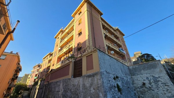 appartamento in vendita a Genova in zona Cornigliano