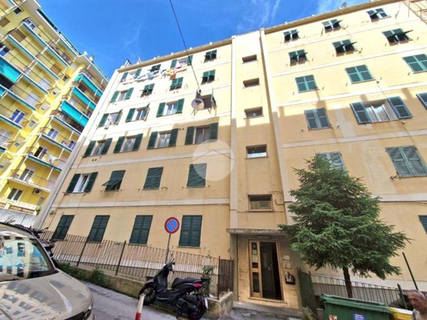 appartamento in vendita a Genova in zona Palmaro / Pra'