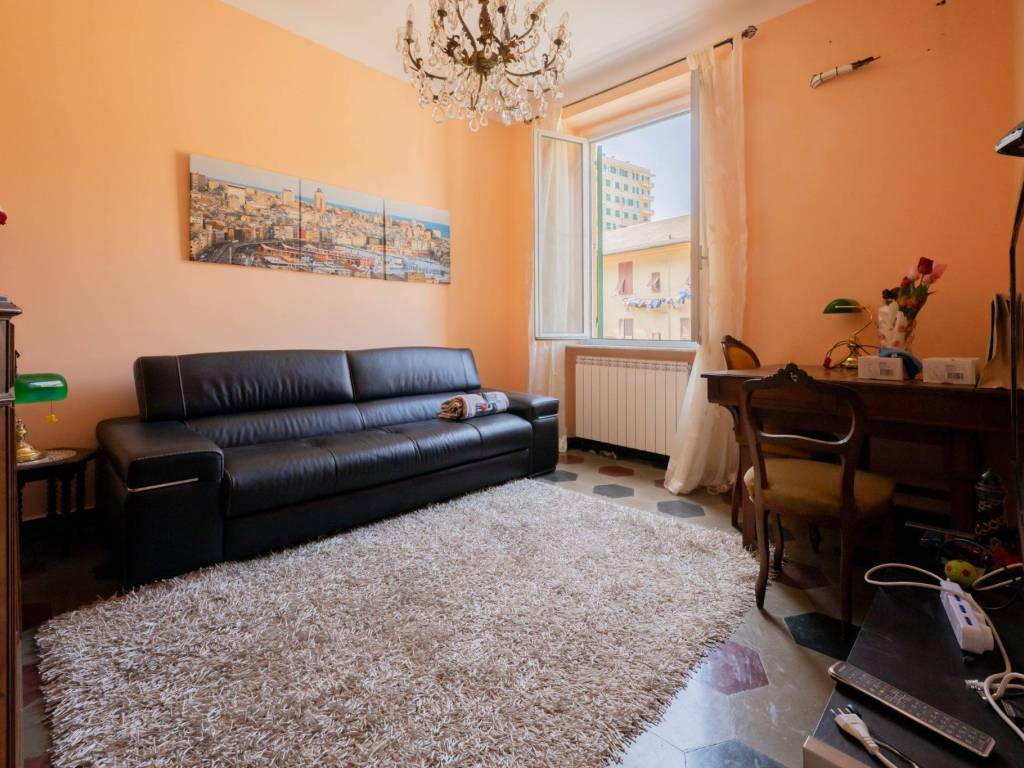 appartamento in vendita a Genova in zona Lagaccio / Granarolo