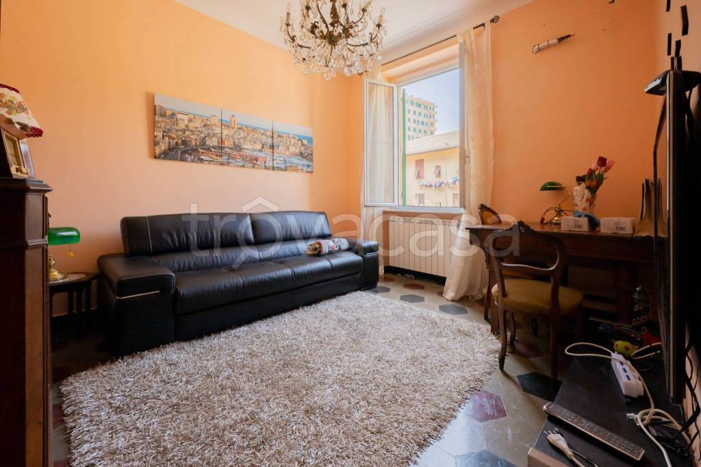 appartamento in vendita a Genova in zona Lagaccio / Granarolo