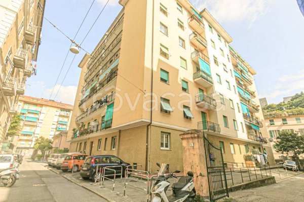 appartamento in vendita a Genova in zona Bolzaneto