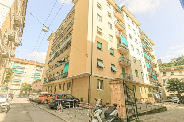 appartamento in vendita a Genova in zona Bolzaneto