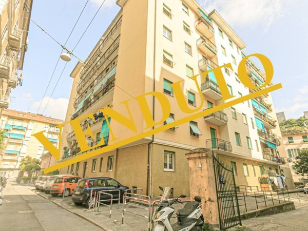 appartamento in vendita a Genova in zona Bolzaneto