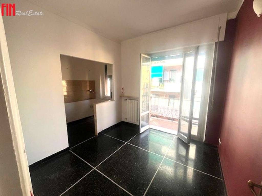 appartamento in vendita a Genova in zona Molassana