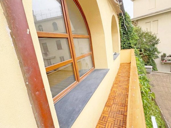 appartamento in vendita a Genova in zona Carignano