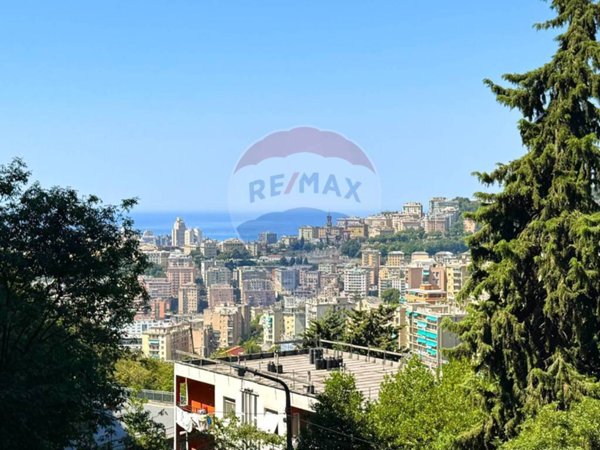 appartamento in vendita a Genova in zona Marassi