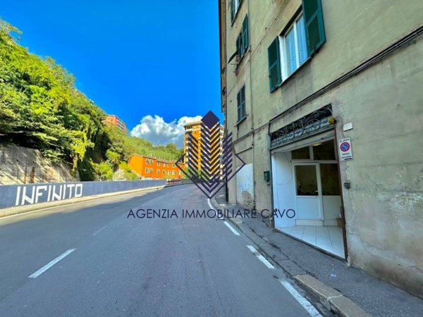 ufficio in vendita a Genova in zona Marassi