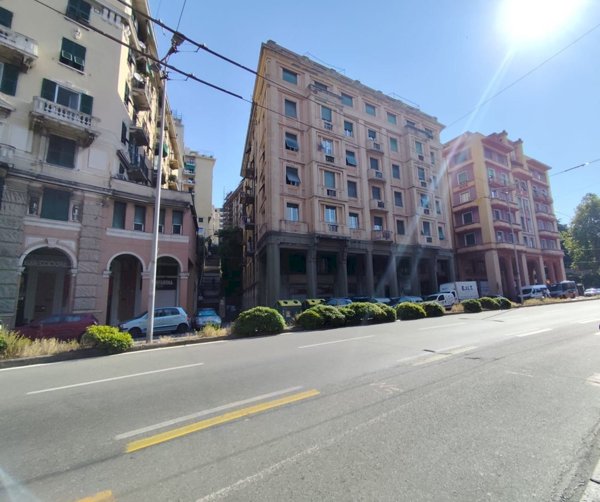 appartamento in vendita a Genova in zona Sampierdarena