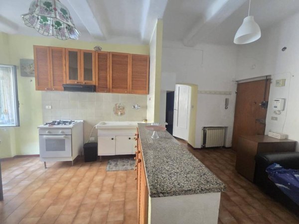 appartamento in vendita a Genova in zona Sestri Ponente