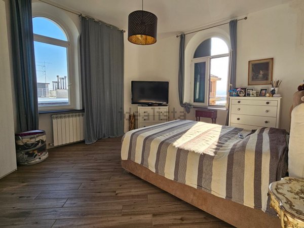 appartamento in vendita a Genova in zona Pegli