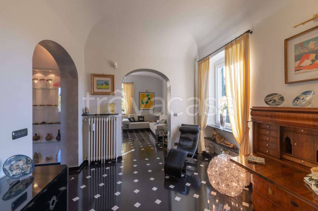 appartamento in vendita a Genova in zona Albaro