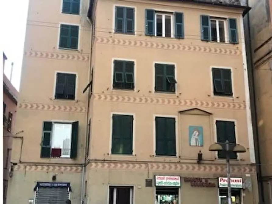 appartamento in vendita a Genova in zona Rivarolo
