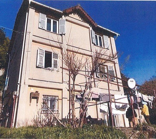 appartamento in vendita a Genova in zona Rivarolo