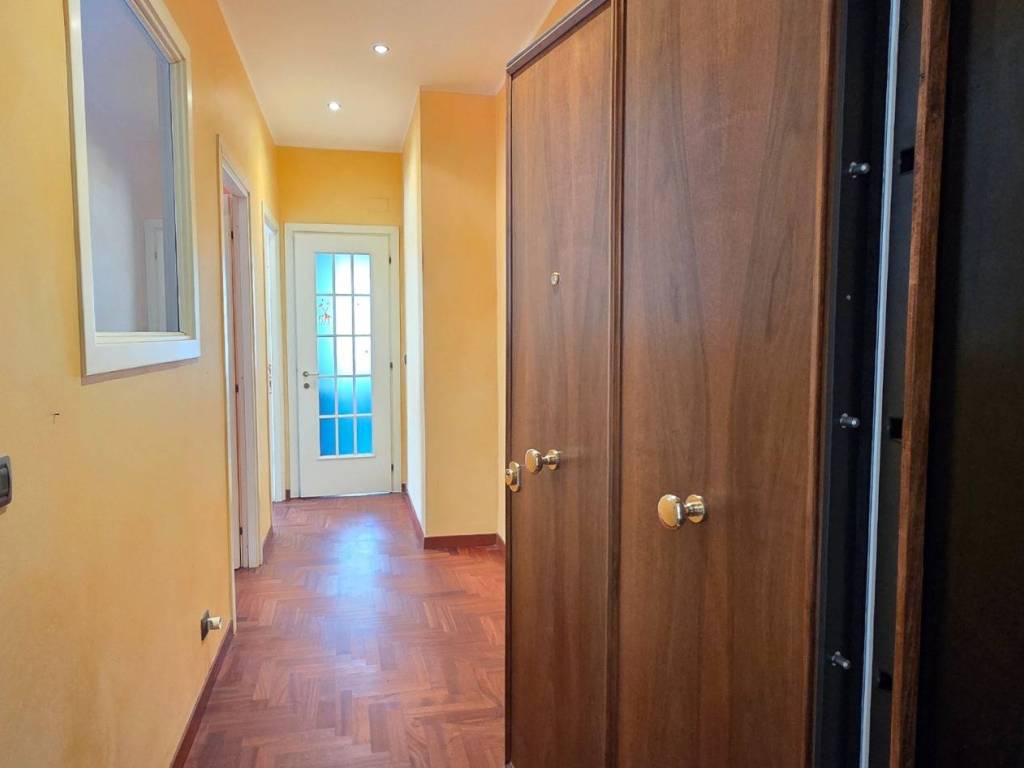 appartamento in vendita a Genova in zona Lagaccio / Granarolo