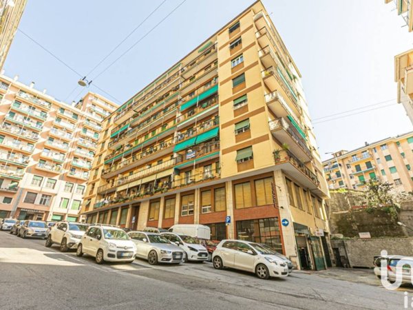 appartamento in vendita a Genova in zona Sampierdarena