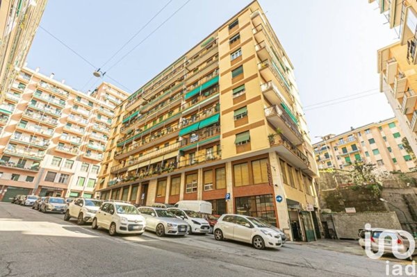 appartamento in vendita a Genova in zona Sampierdarena