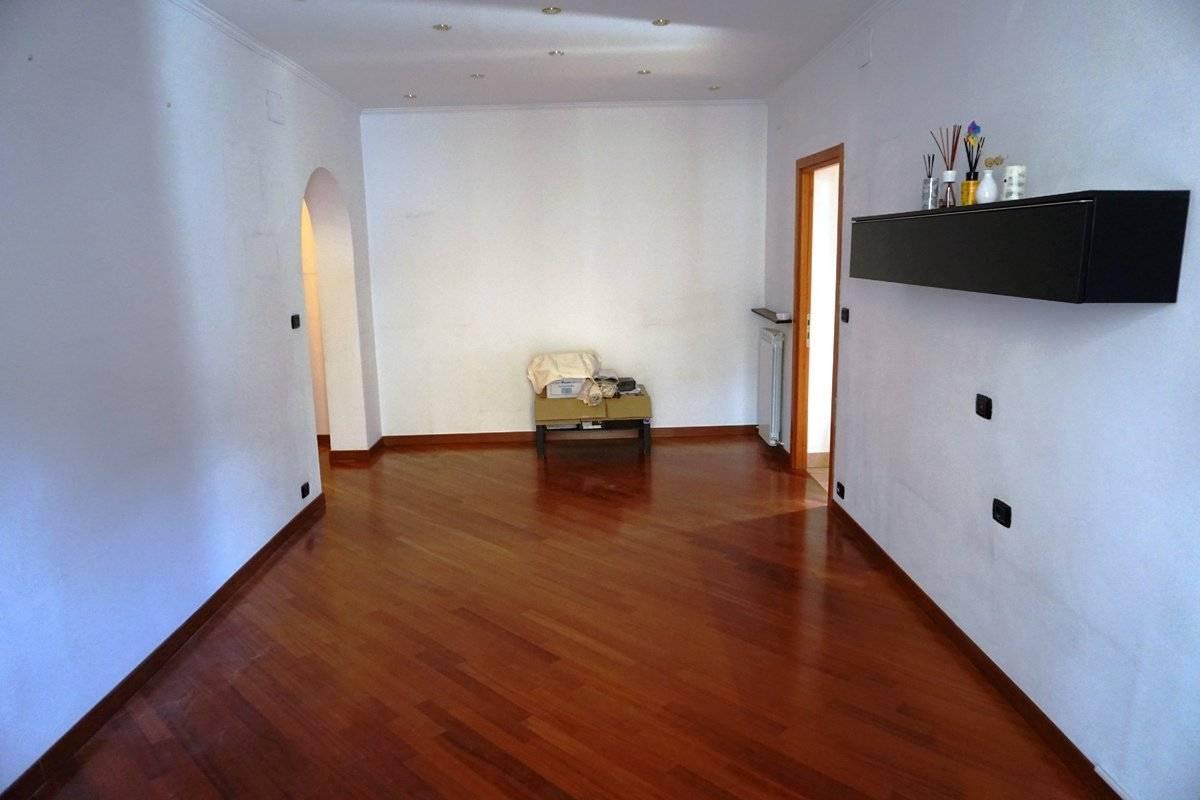 appartamento in vendita a Genova in zona Sampierdarena