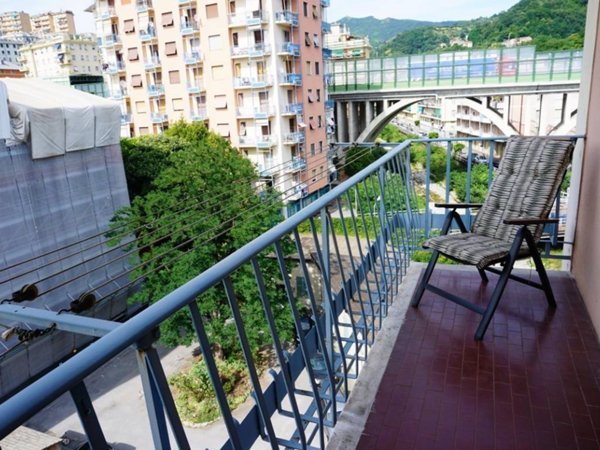 appartamento in vendita a Genova in zona Rivarolo