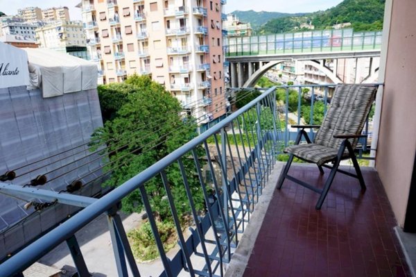 casa indipendente in vendita a Genova in zona Rivarolo