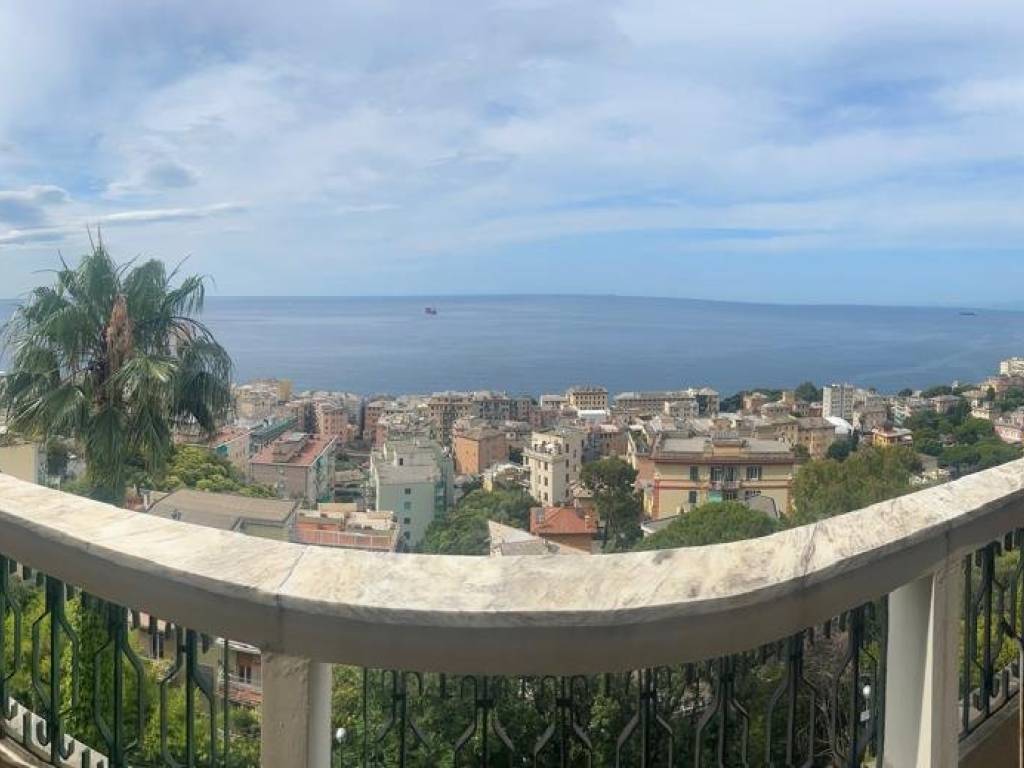 appartamento in vendita a Genova in zona Nervi